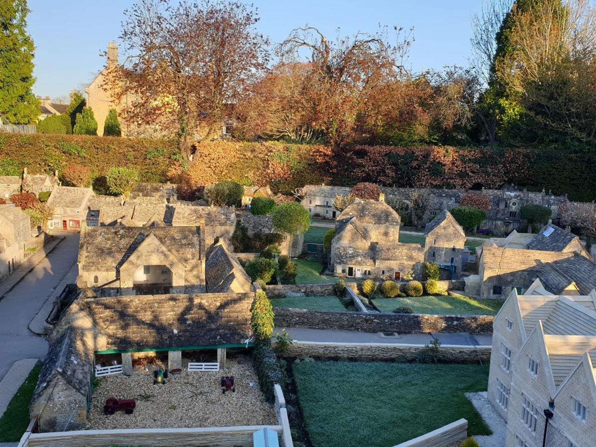The Old New Inn Bourton-on-the-Water Екстериор снимка