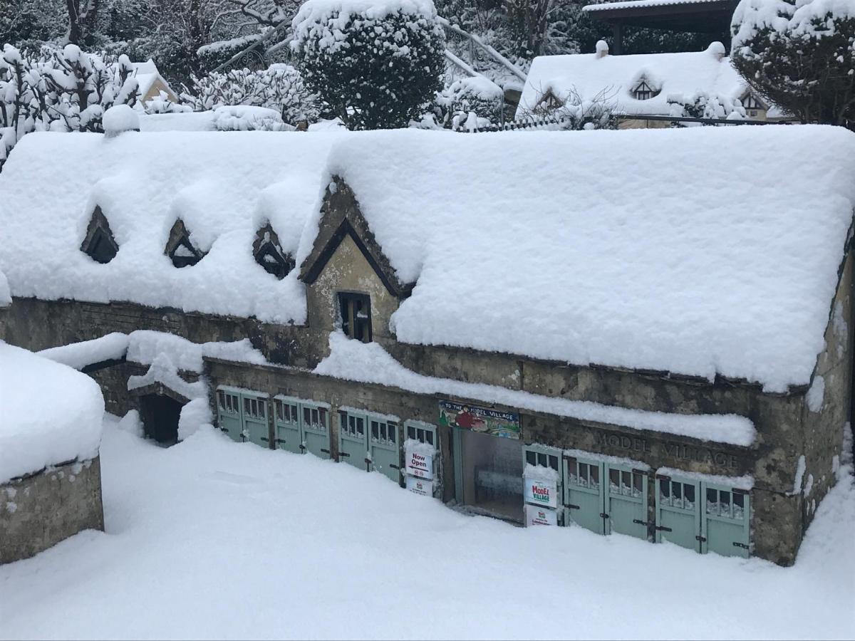 The Old New Inn Bourton-on-the-Water Екстериор снимка